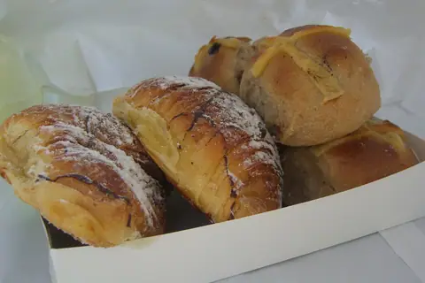 Knead photo 2